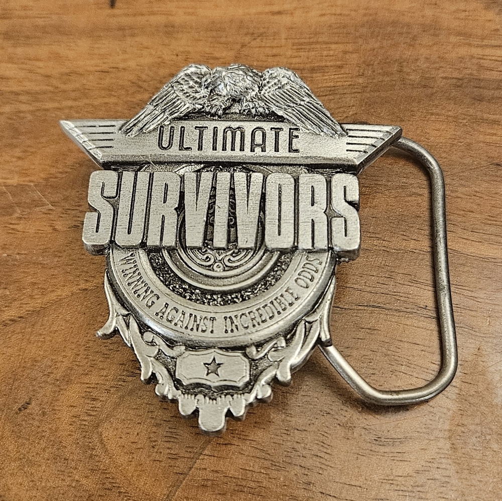 Mens Grey Belt Buckle Ultimate Survivor Made In USA Calibre‎ Press Inc.